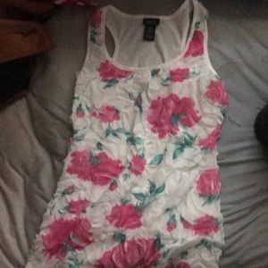 Rosy ruffled tank